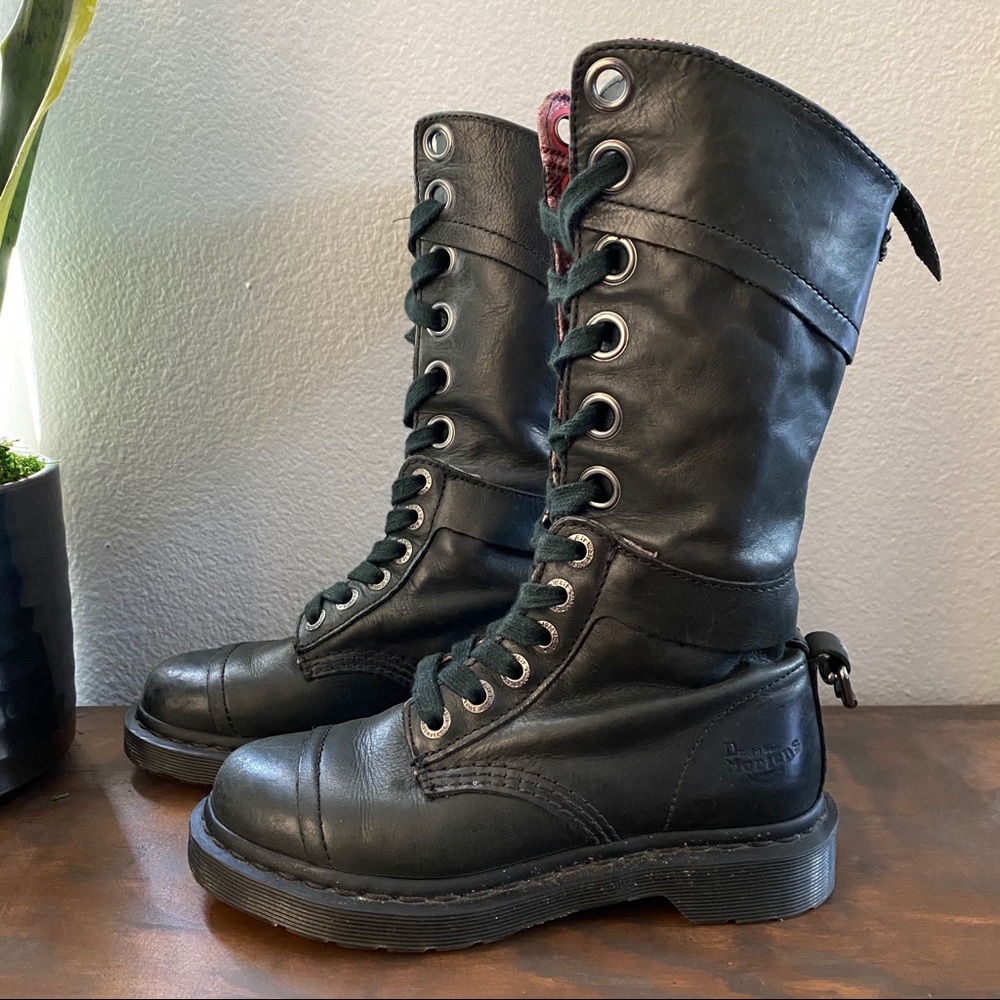 Dr Martens Triumph Boots